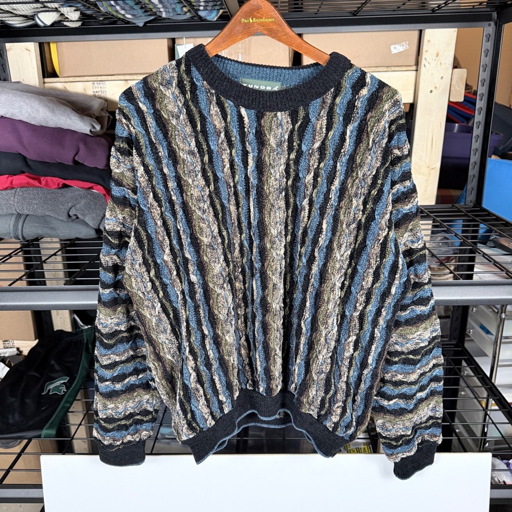 TUNDRA Mens Large Geometric Striped Crewneck Sweater 3d knit coogi‎ style cosby